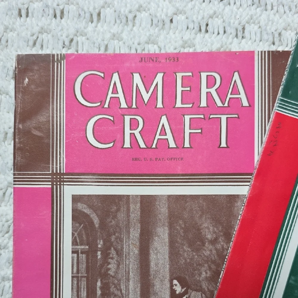 Vintage Magazine Set - Red & Pink Covers - Picture 2 of 8